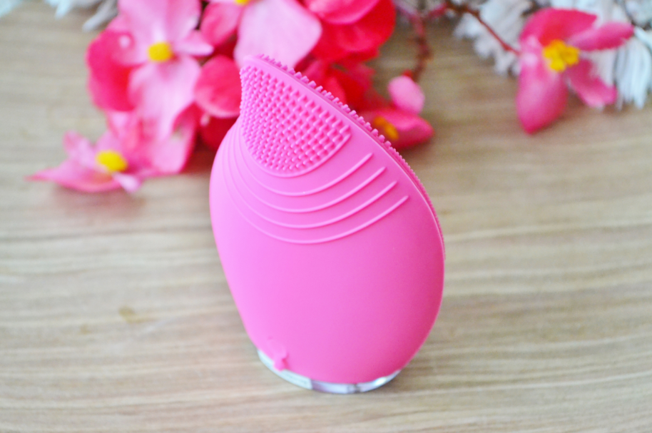 Melissa Silicone sonic facial cleanser
